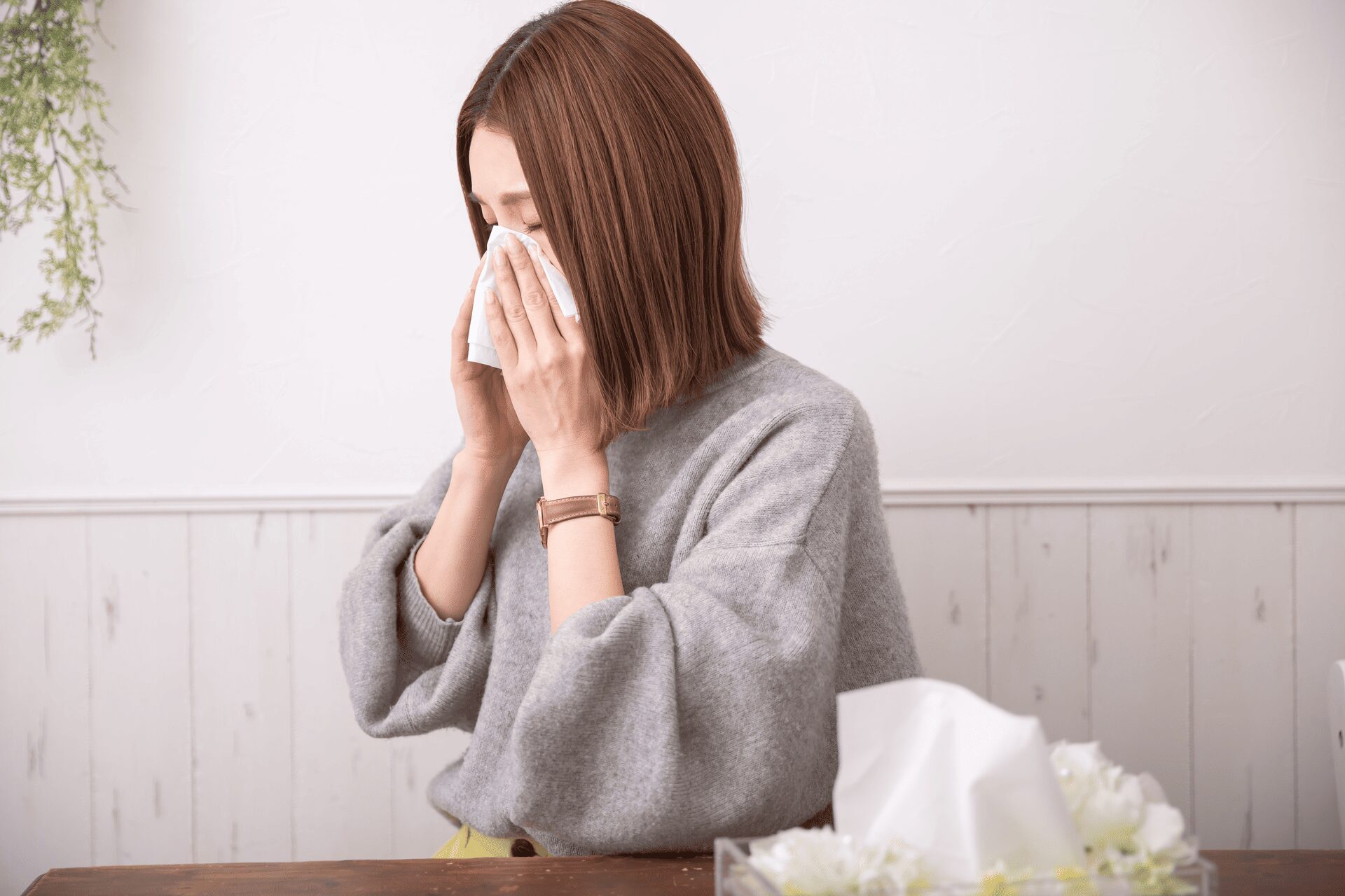 秋の花粉症シーズン到来！つらい症状をやわらげるための生活ケアと温泉水の活用法