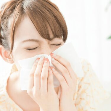 2026年春の花粉シーズンに備える。早めの準備として取り入れたい「温泉水」という習慣